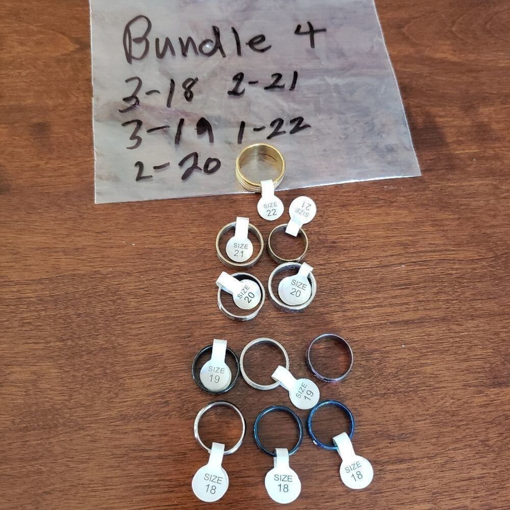 RINGS lot 11 nwt stainless steel rings various patterns and colors 18-22